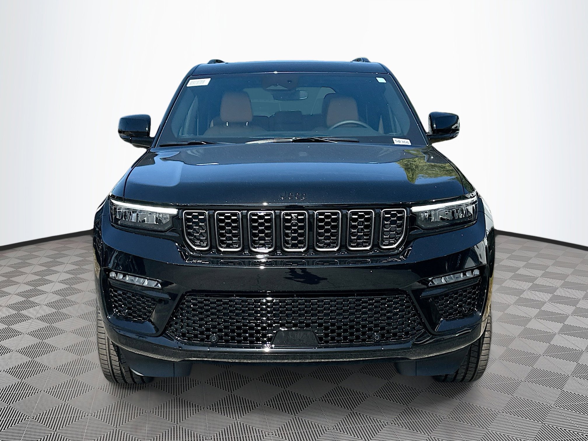 2025 Jeep Grand Cherokee Summit photo 2