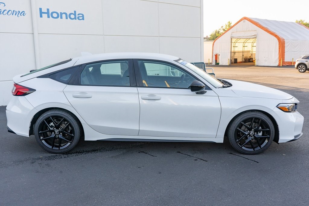 2025 Honda Civic Sport photo 13