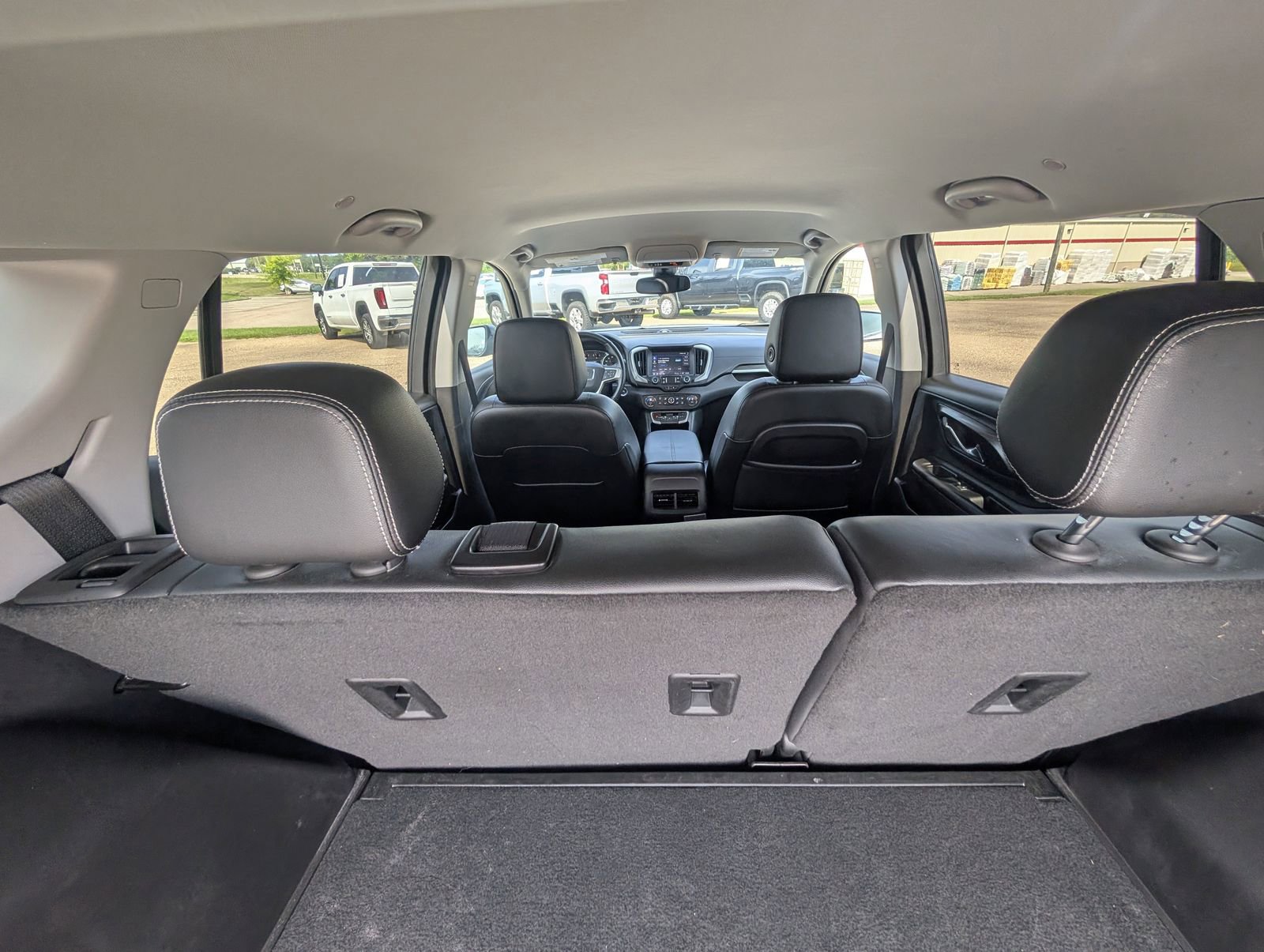 2023 Gmc Terrain SLT photo 35