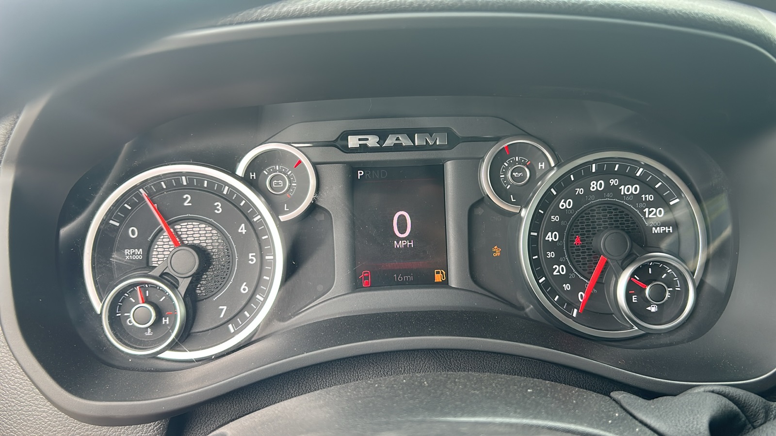 2025 Ram 2500 Tradesman photo 16