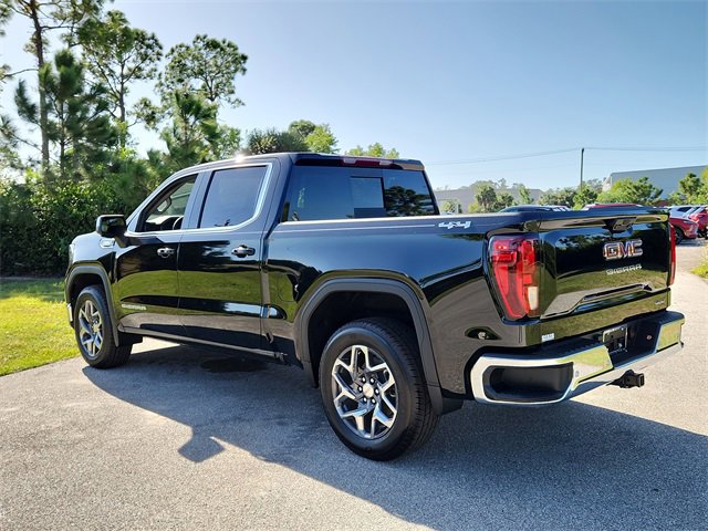 2026 Gmc Sierra 1500 SLE photo 3