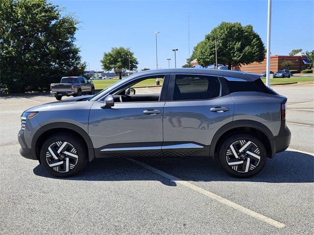 2025 Nissan Kicks SV photo 3