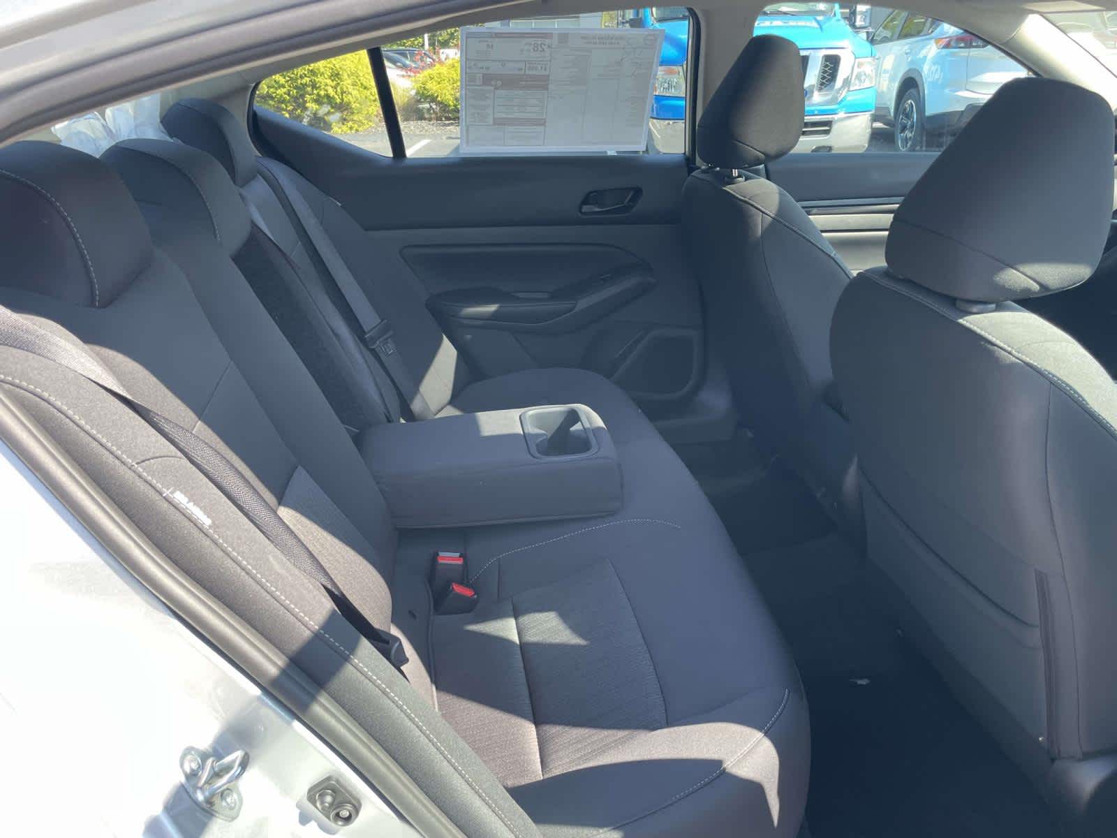 2025 Nissan Altima 2.5 SV photo 17