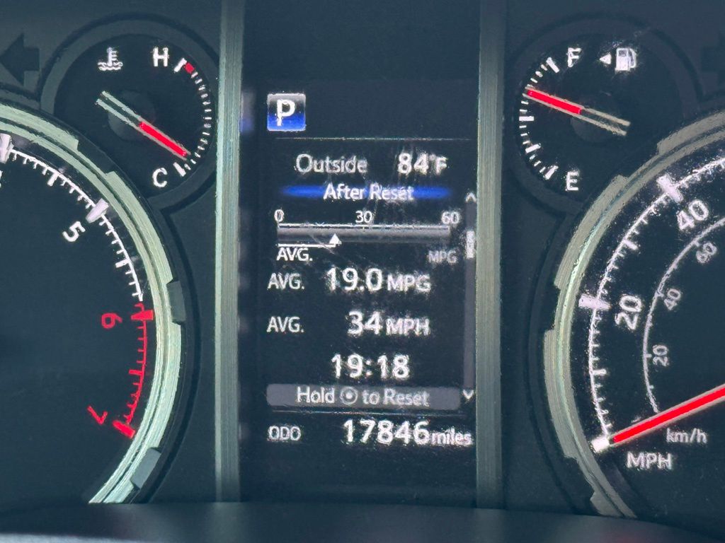 2024 Toyota 4Runner TRD Off-Road Premium photo 2