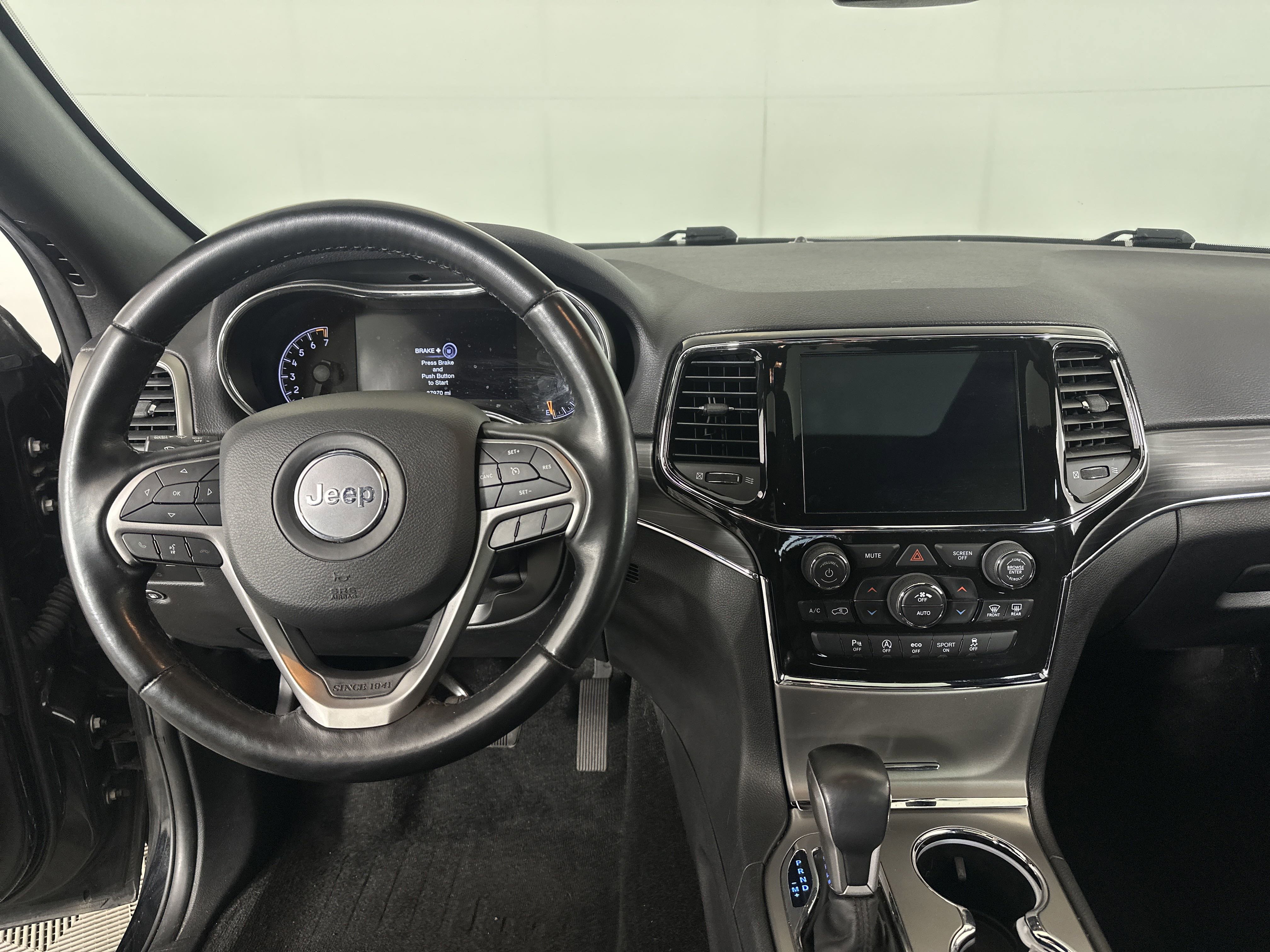2021 Jeep Grand Cherokee Limited photo 2