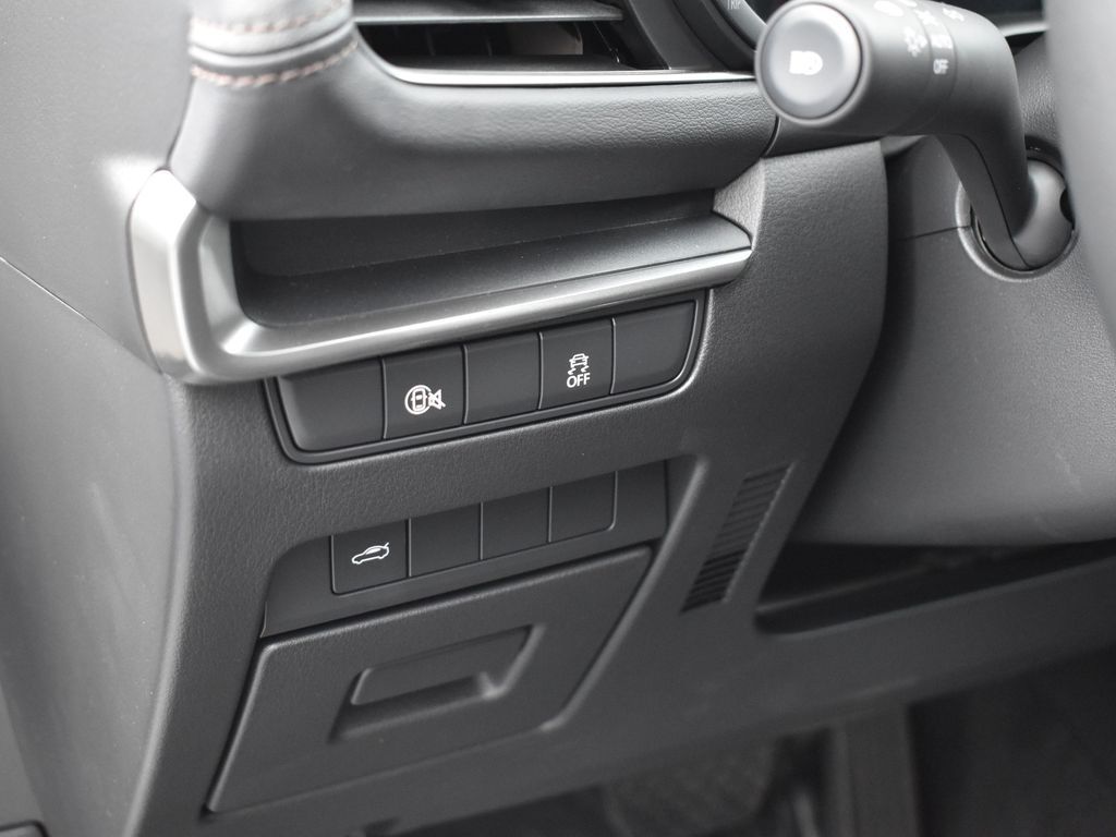 2025 Mazda Mazda3 2.5 Select Sport photo 8