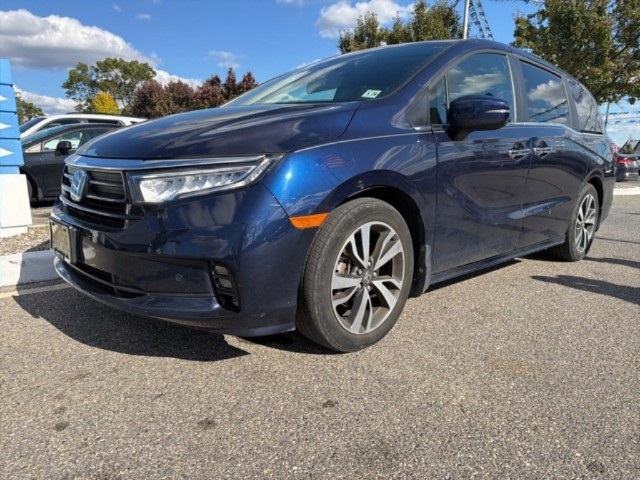 2023 Honda Odyssey Touring's photo