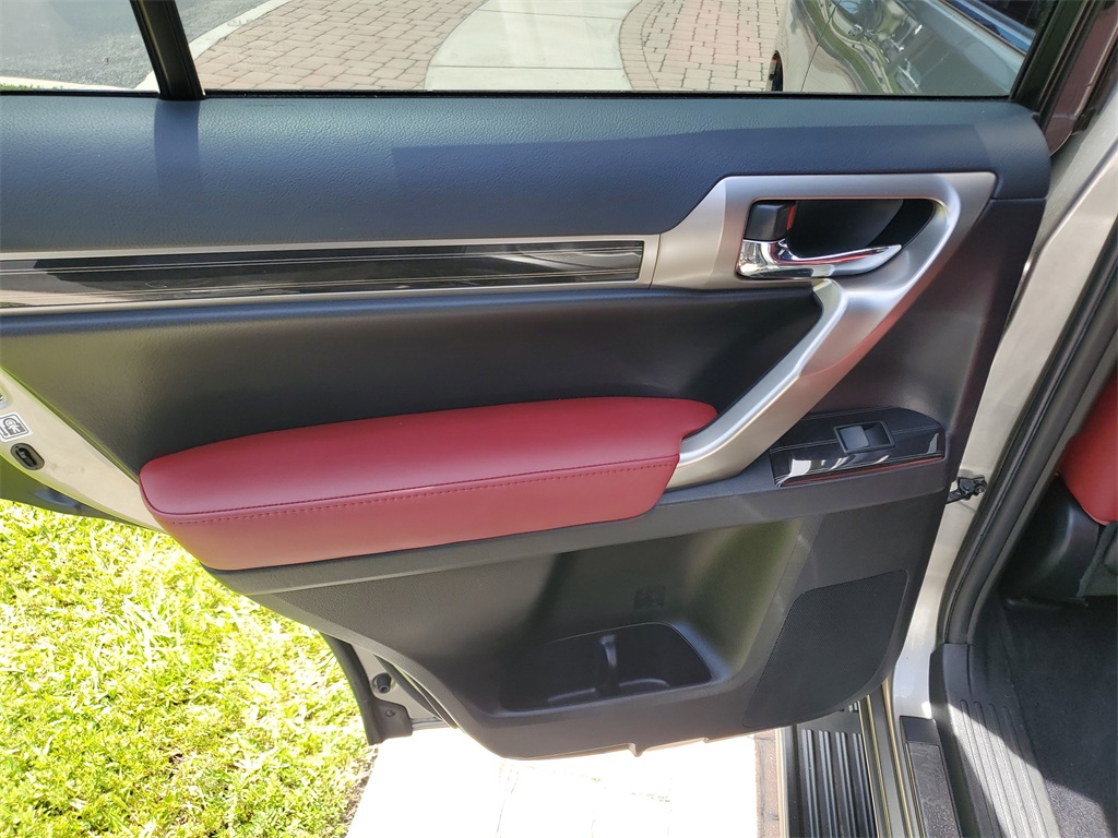 2021 Lexus GX 460 photo 10