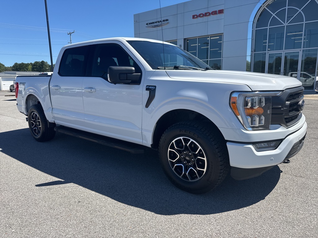 2021 Ford F-150 XLT photo 2