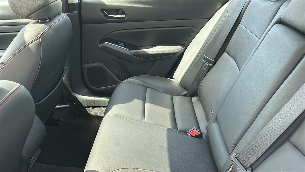 2024 Nissan Altima 2.5 SR photo 30