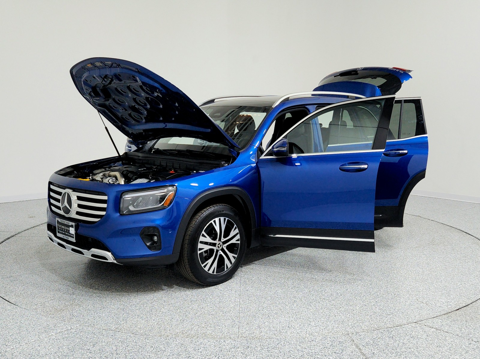 2024 Mercedes Benz GLB 250 photo 11