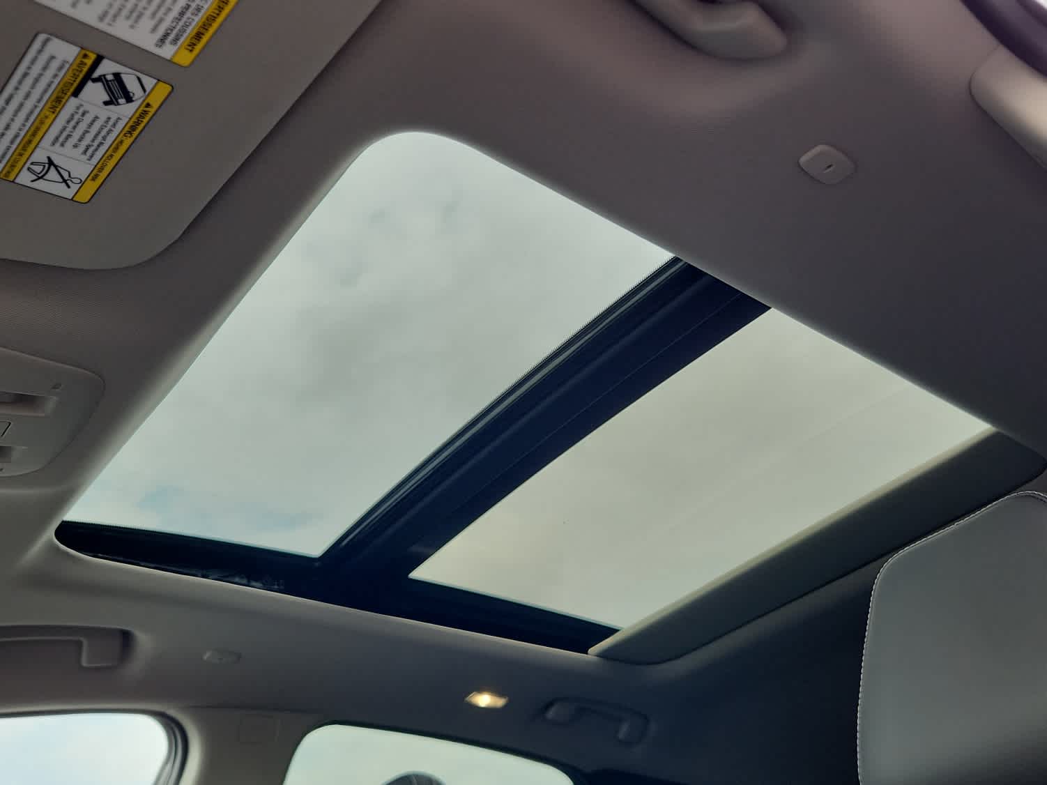 2025 Nissan Murano SL photo 12