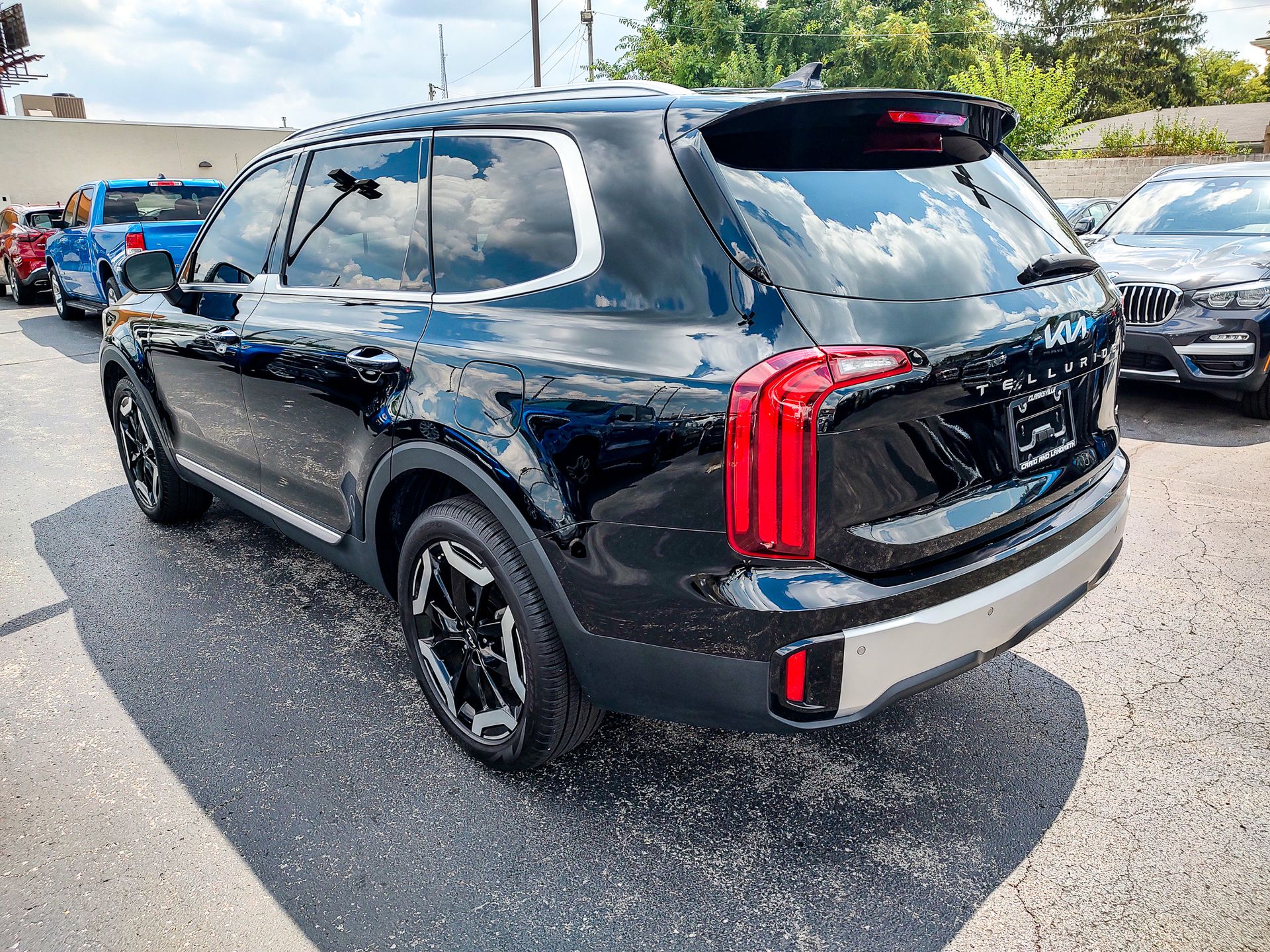 2023 Kia Telluride S photo 11