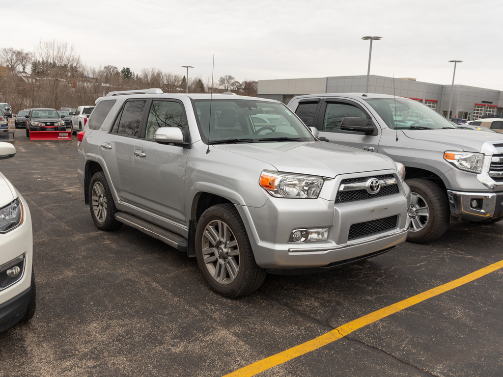 2011 Toyota 4Runner Limited's photo