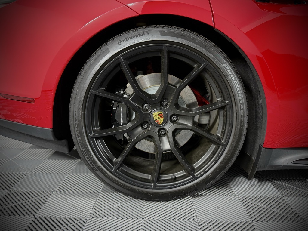 2024 Porsche Taycan Sport Turismo GTS photo 18