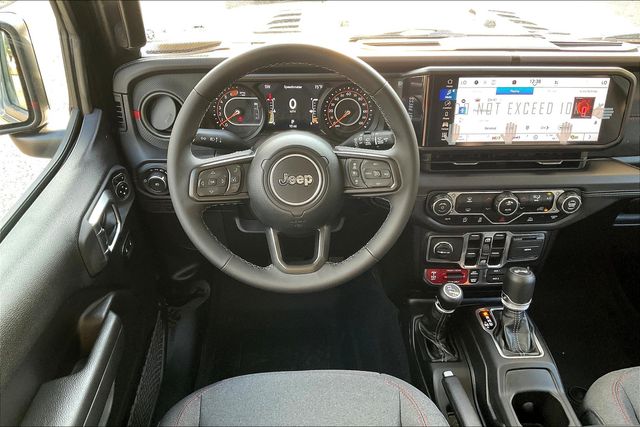 2025 Jeep Wrangler Rubicon photo 14