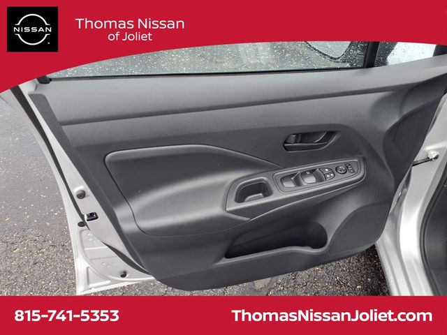 2025 Nissan Versa 1.6 S photo 17