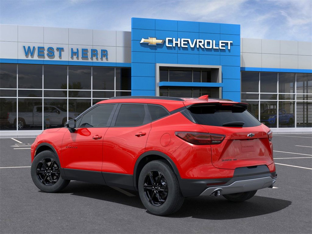 2025 Chevrolet Blazer 2LT photo 2
