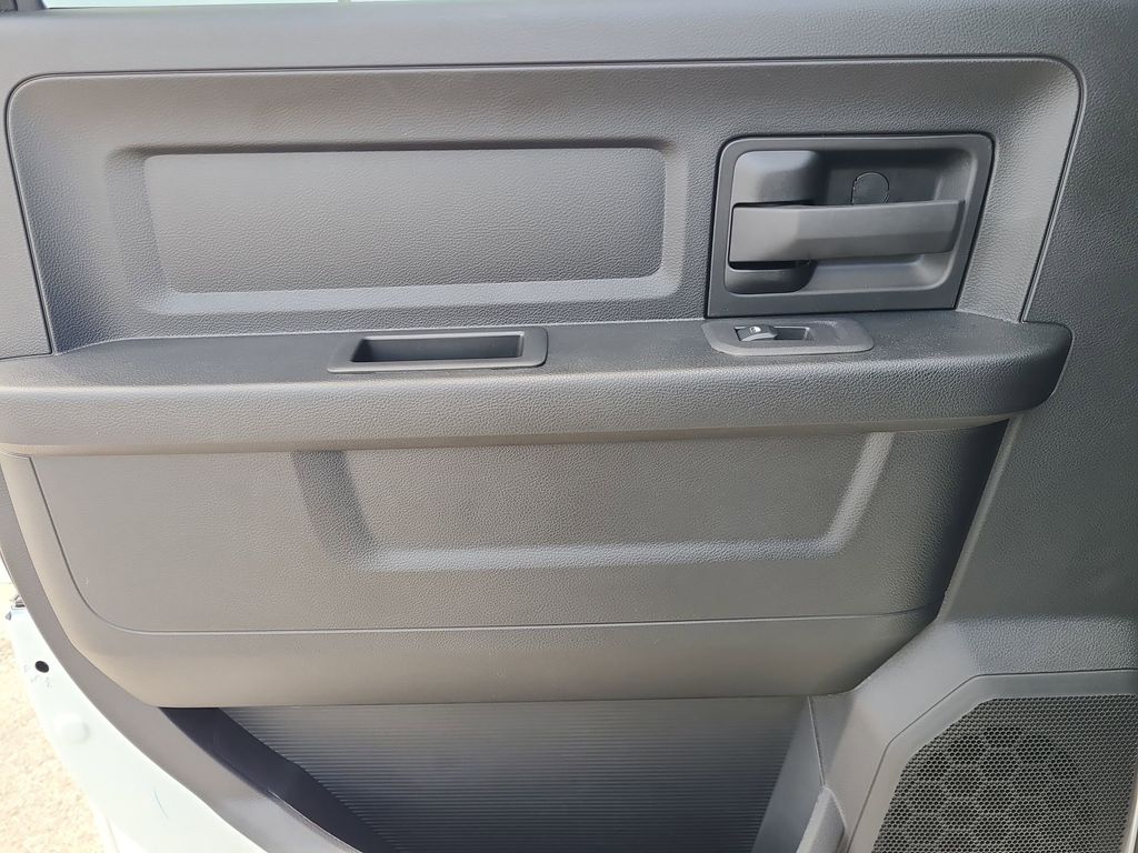 2025 Ram 3500 Tradesman photo 40