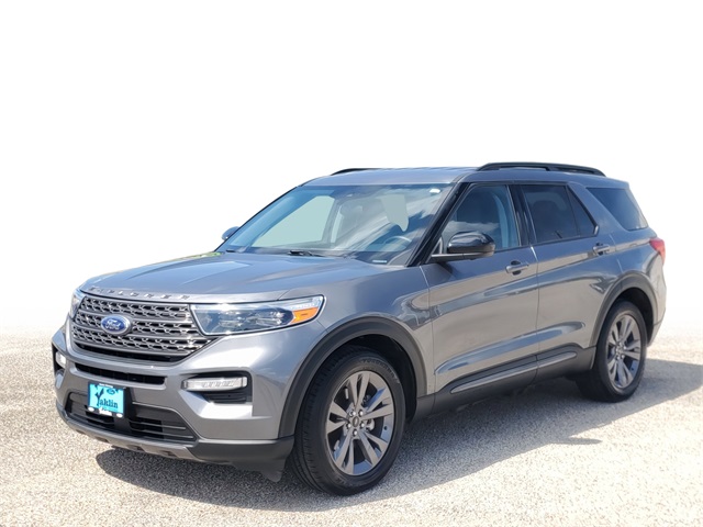 2022 Ford Explorer XLT photo 2