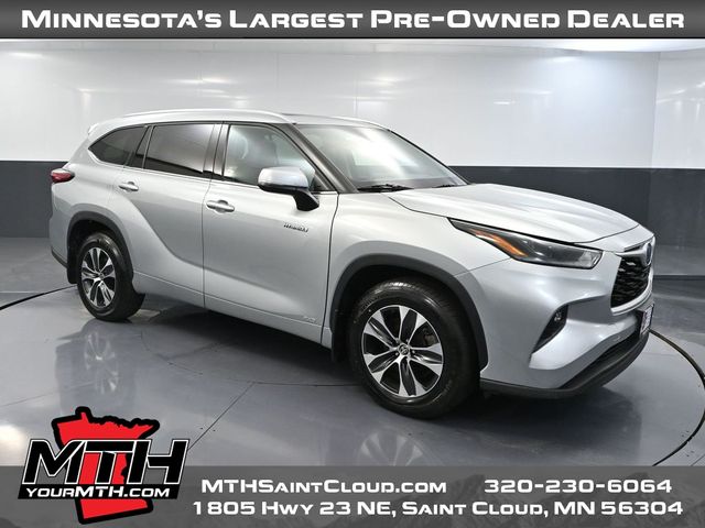 2021 Toyota Highlander XLE's photo