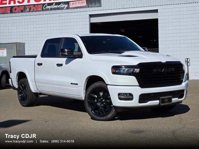 2026 RAM Ram 1500 Pickup Laramie's photo