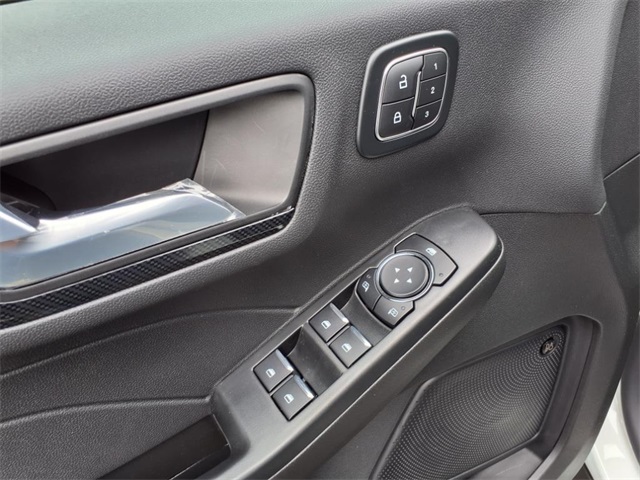 2025 Ford Escape Hybrid ST-Line Select photo 7