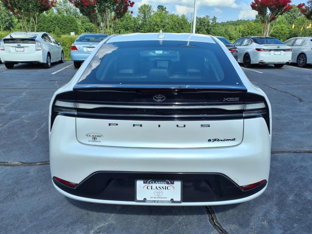 2024 Toyota Prius Prime XSE photo 4
