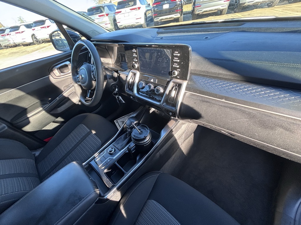 2021 Kia Sorento LX photo 29