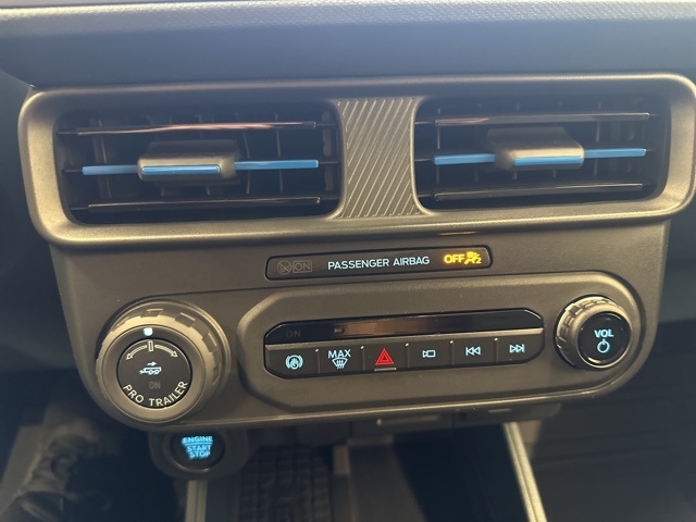 2025 Ford Maverick photo 21