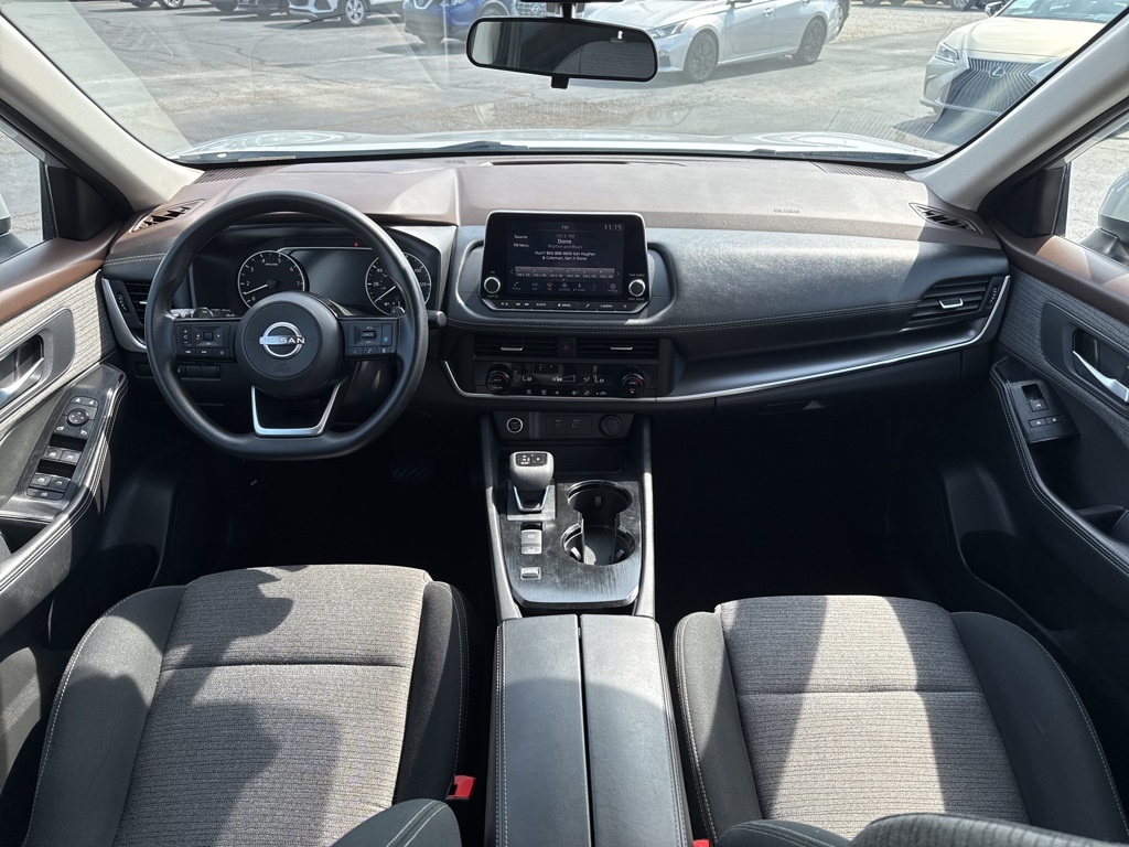 2023 Nissan Rogue SV photo 14