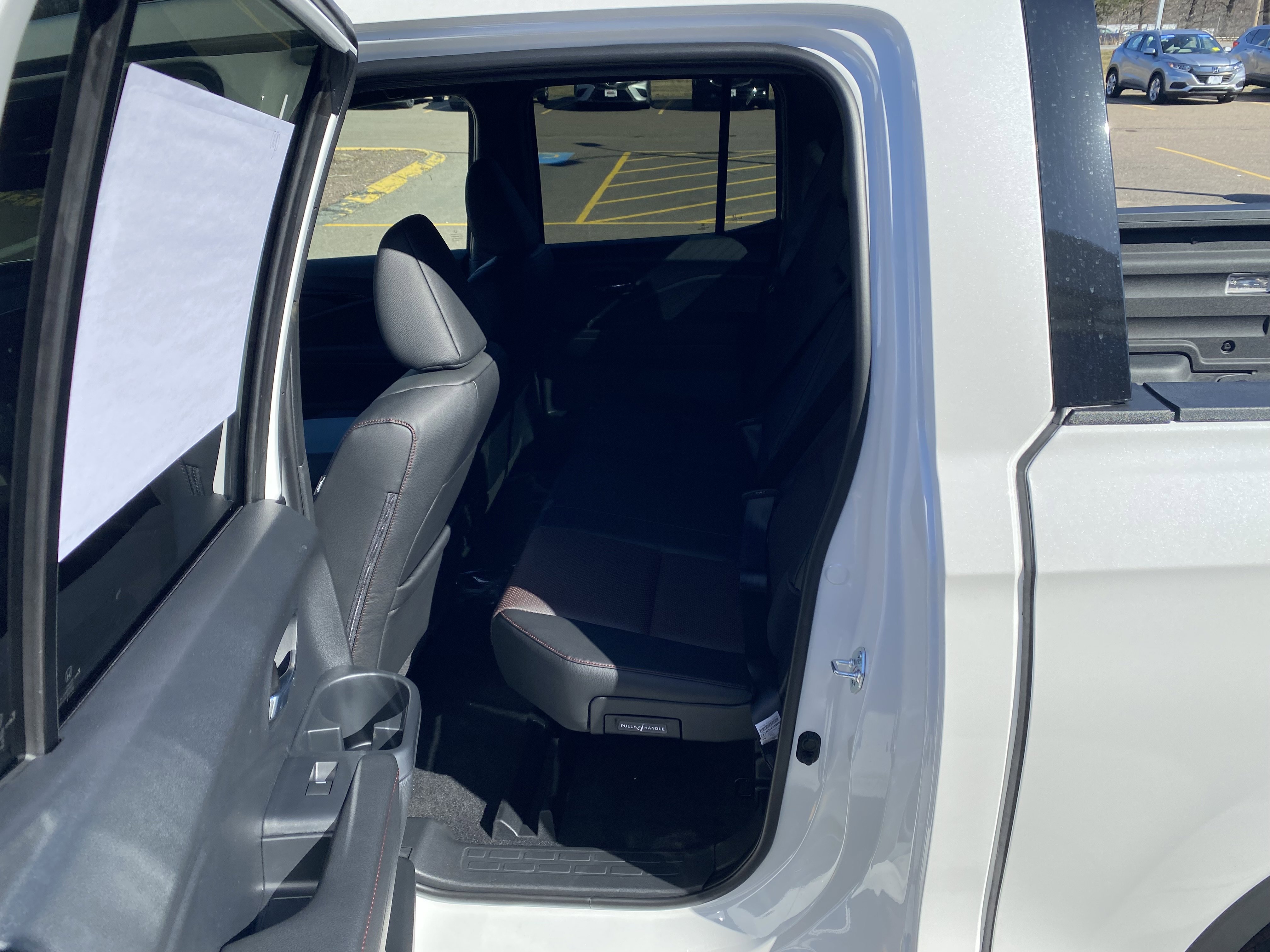 2025 Honda Ridgeline Black Edition photo 2