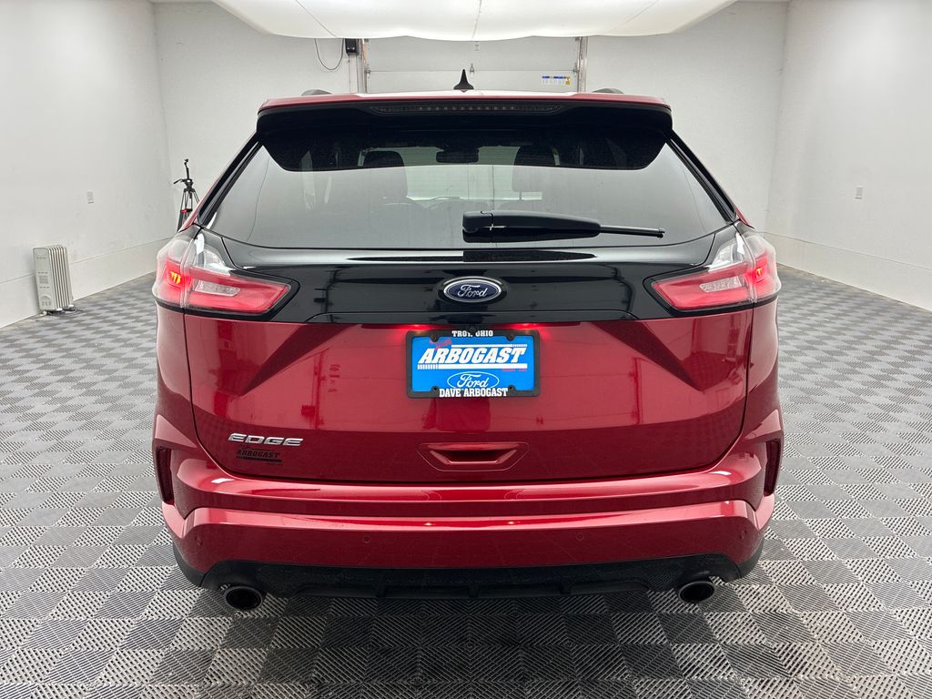2020 Ford Edge ST photo 5