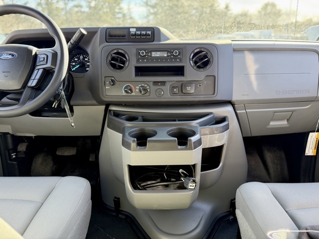 2025 Ford E-350 Base photo 25