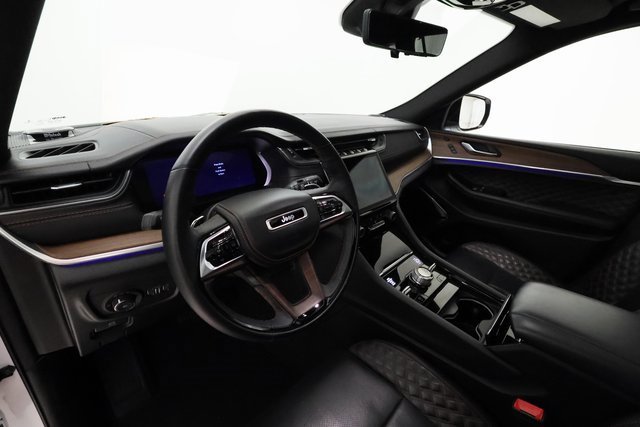 2022 Jeep Grand Cherokee Summit photo 11