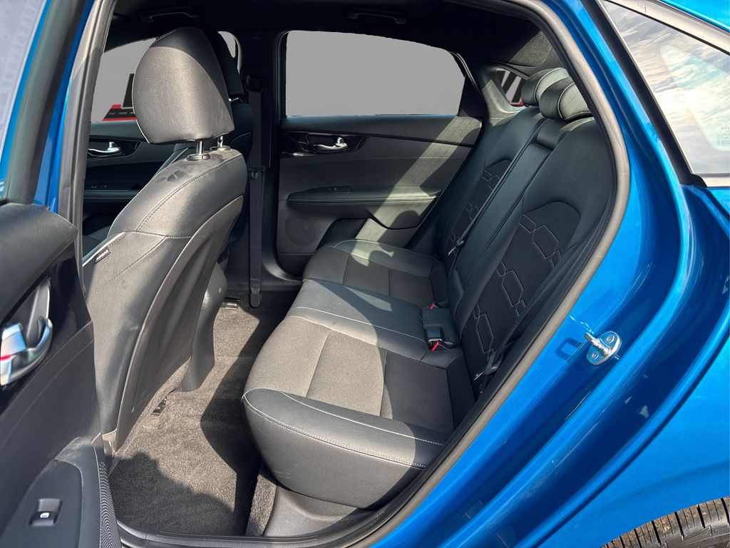 2024 Kia Forte GT-Line photo 10