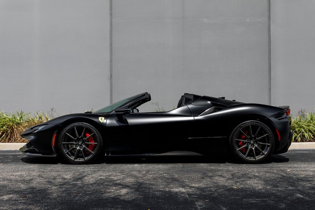 2022 Ferrari SF90 Spider photo 2