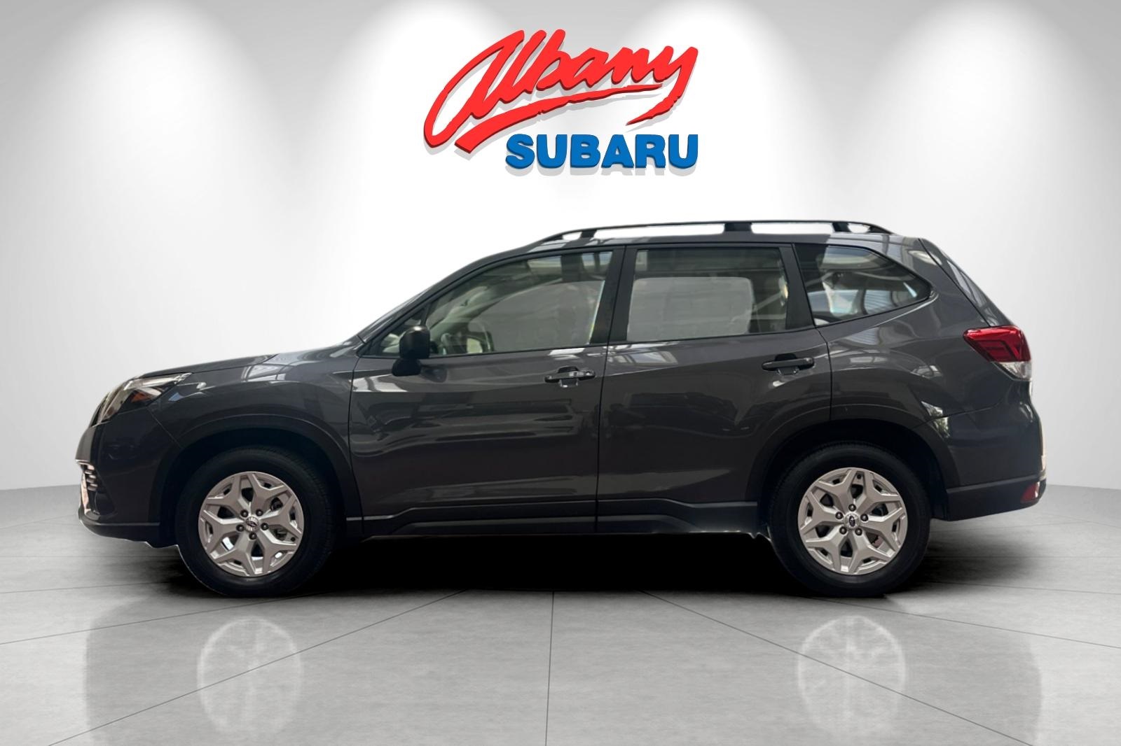 2022 Subaru Forester Base photo 6