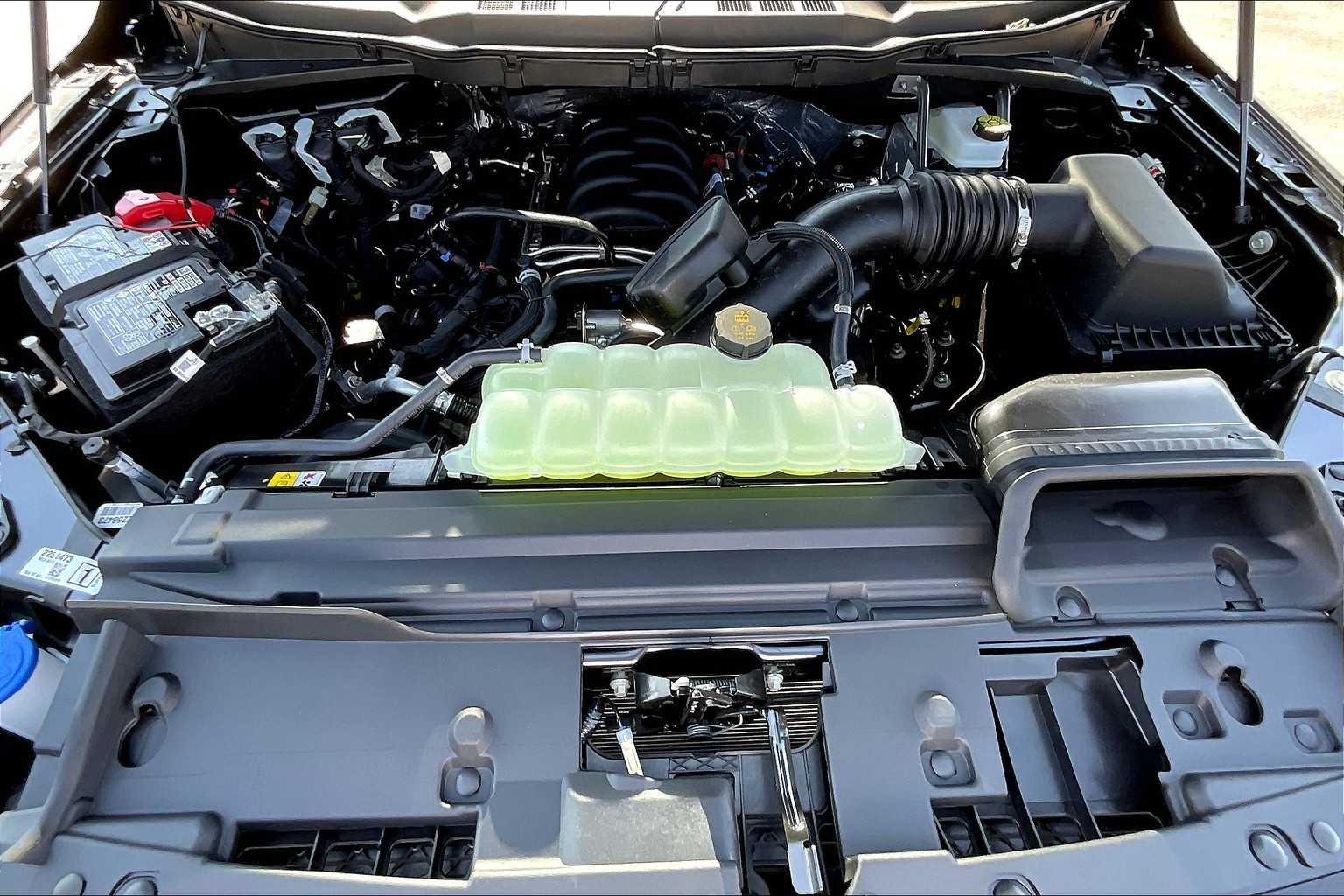 2025 Ford F-150 XLT photo 15