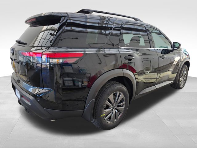 2025 Nissan Pathfinder SV photo 3