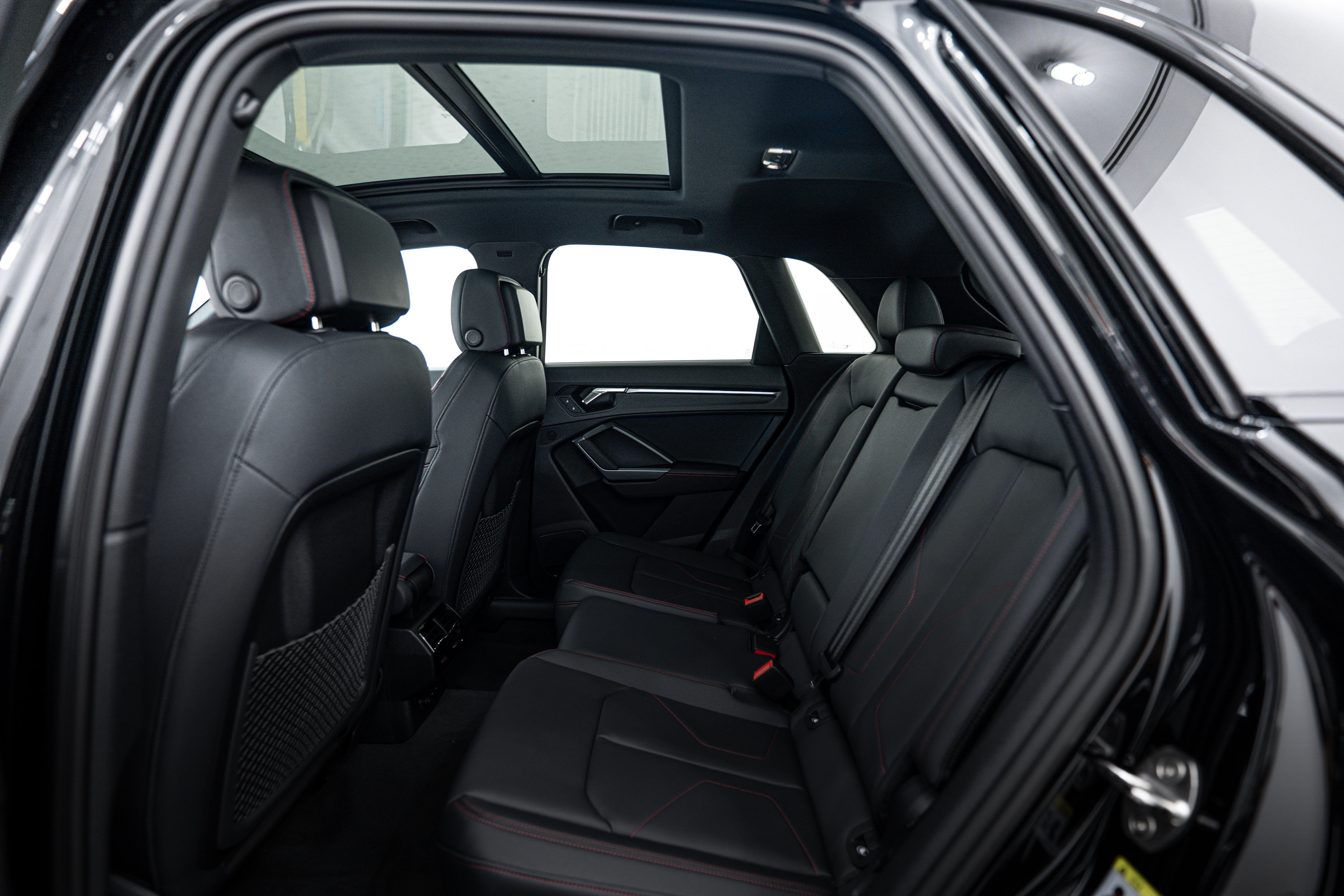 2025 Audi Q3 S line Premium Plus photo 13