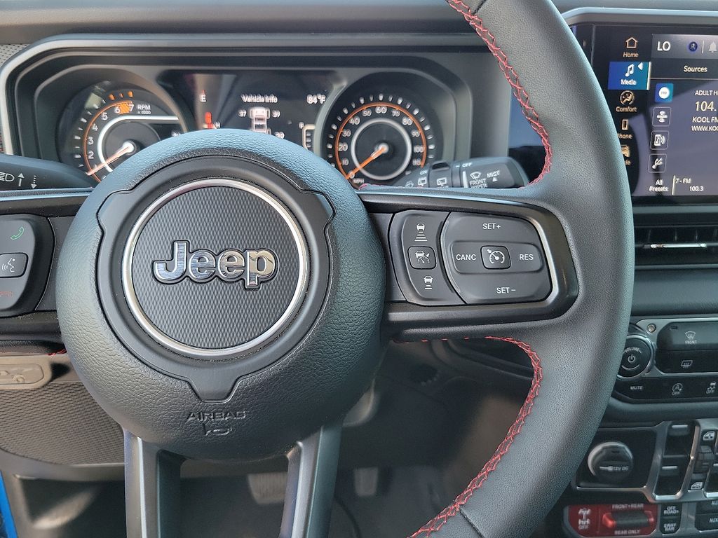 2024 Jeep Wrangler Rubicon photo 19