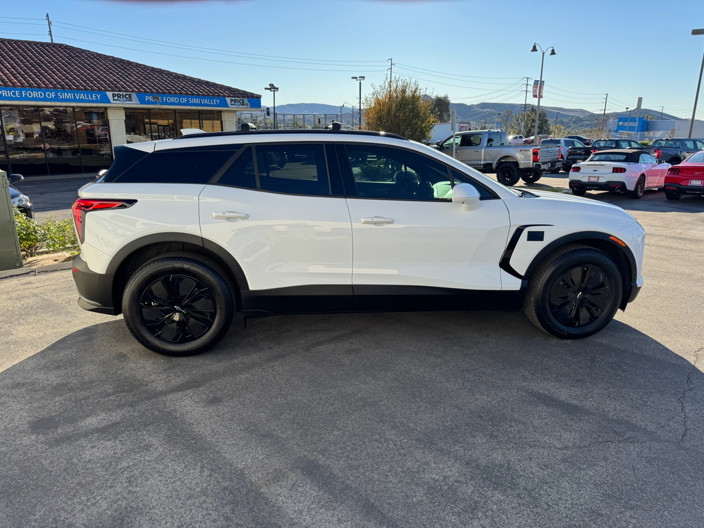 2025 Chevrolet Blazer EV photo 2