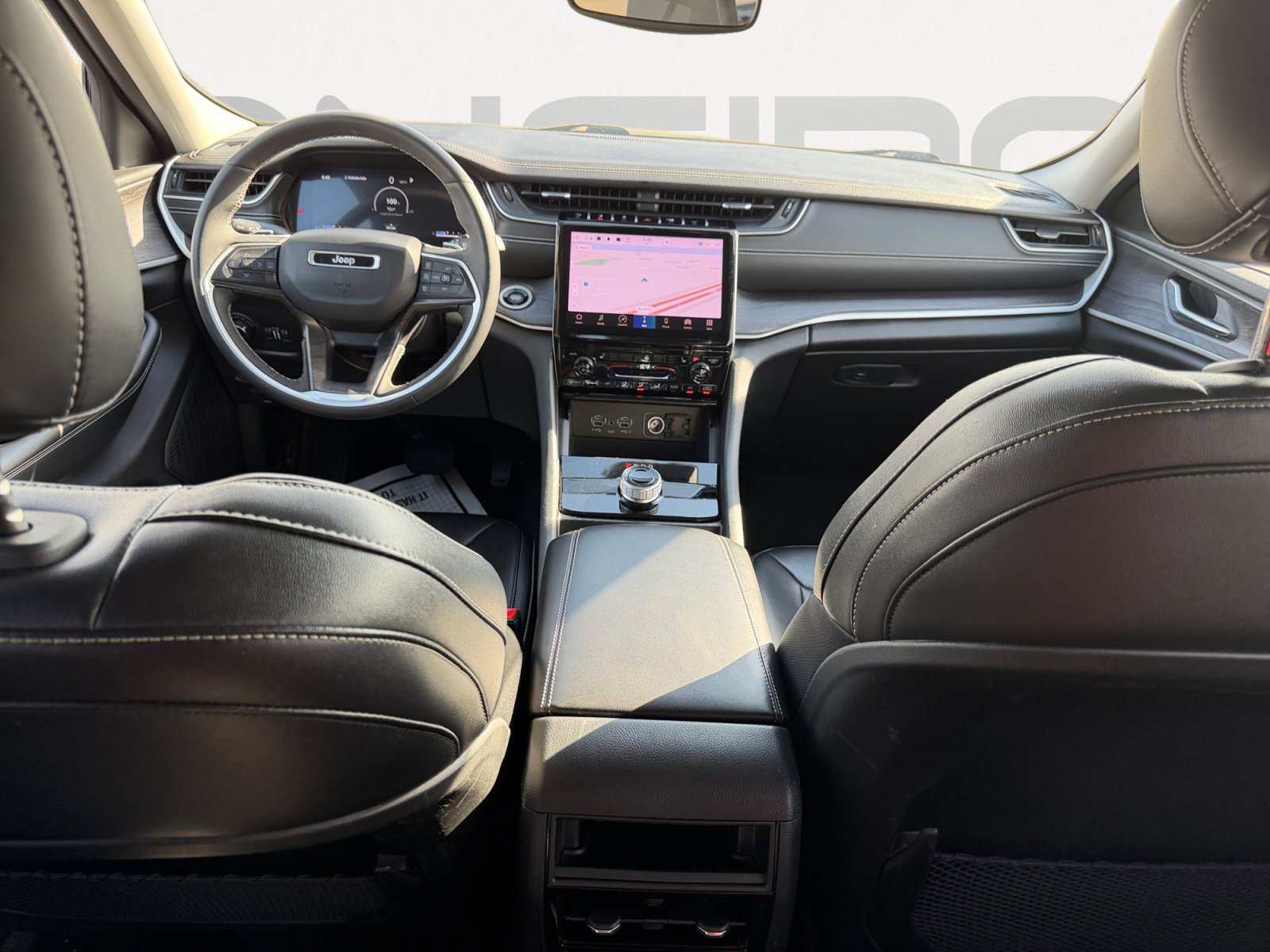 2024 Jeep Grand Cherokee Limited photo 3