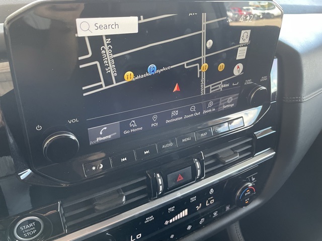 2022 Nissan Pathfinder Platinum photo 15