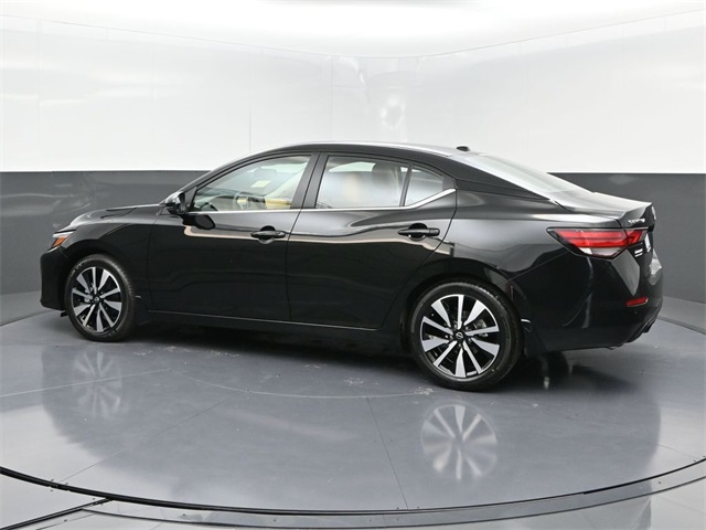 2025 Nissan Sentra SV photo 4