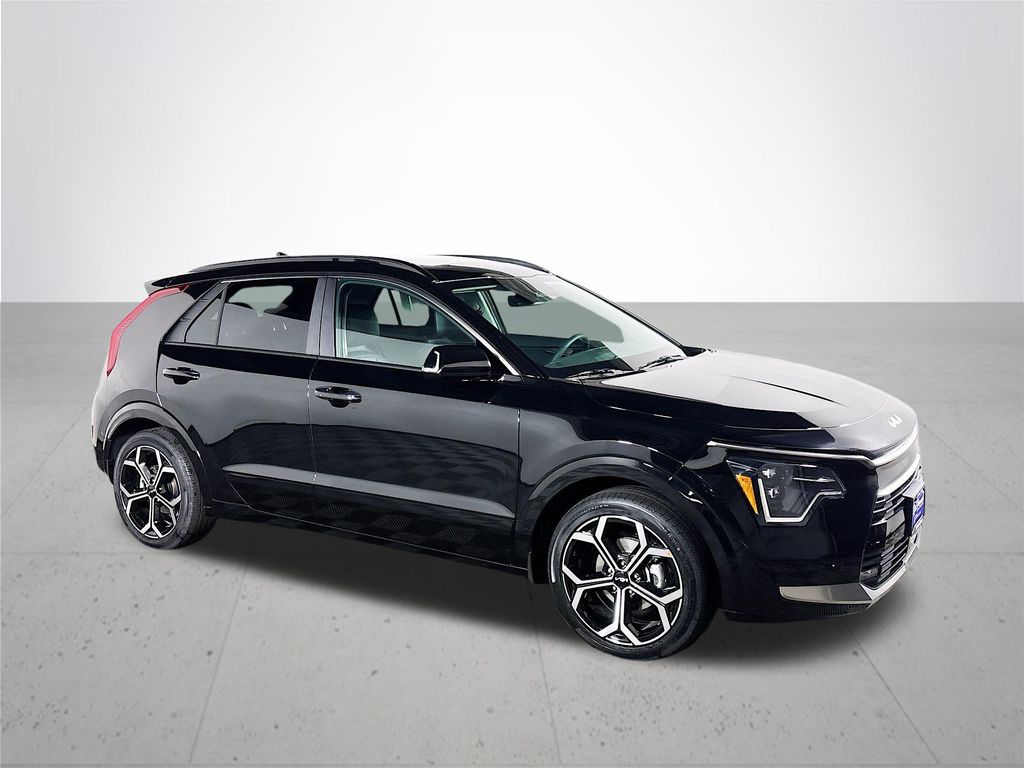 2025 Kia Niro Plug-In Hybrid SX Touring photo 3