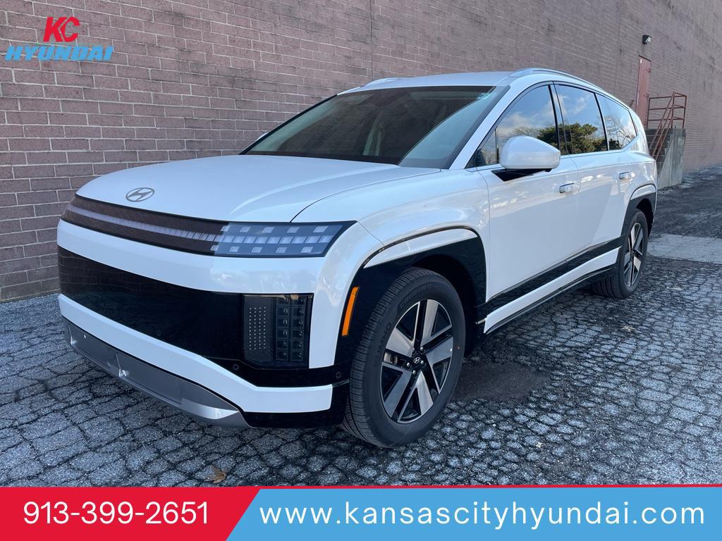 2026 Hyundai IONIQ 9 SEL's photo