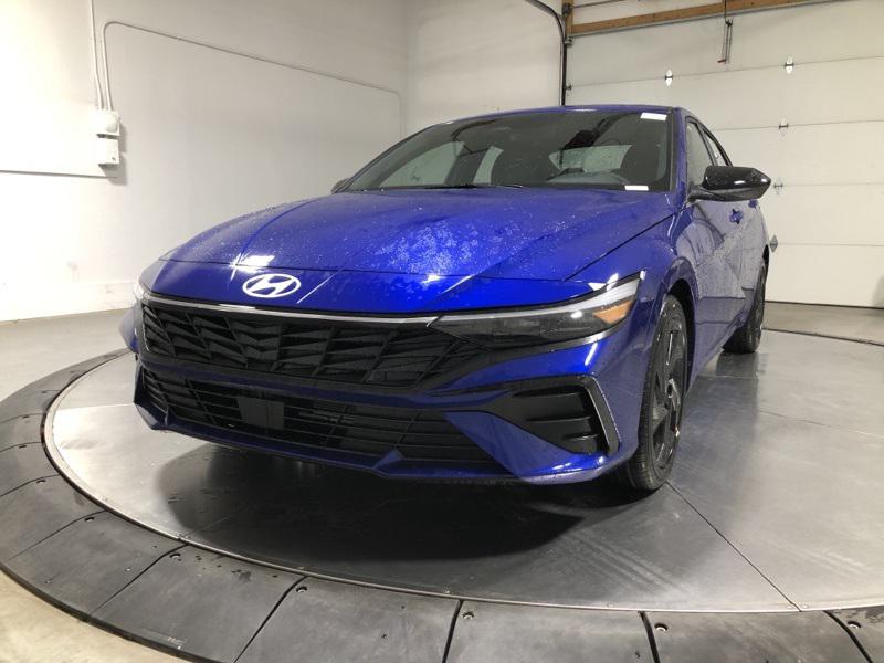 2026 Hyundai Elantra SEL Sport photo 2