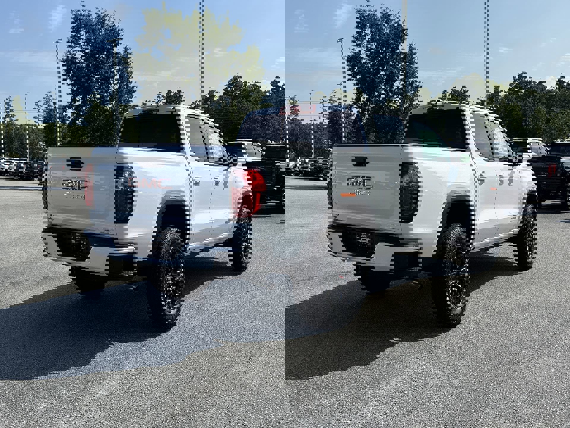 2025 Gmc Canyon Elevation photo 8
